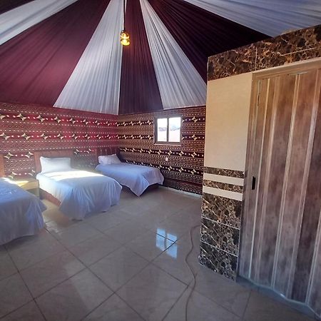 Falling Stars Camp Wadi Rum Ngoại thất bức ảnh